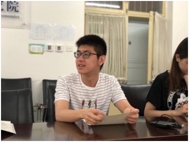 图1:张战同学发言